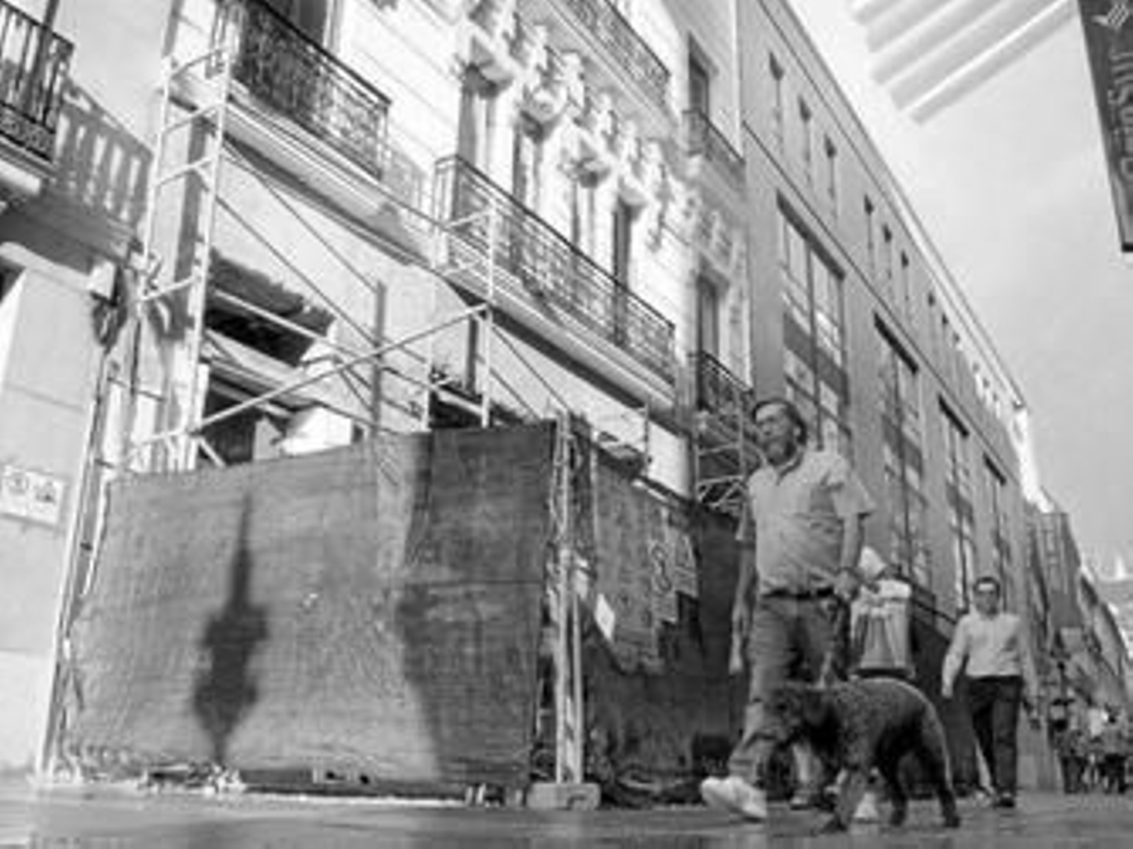 Exterior de la nueva tienda de H&M Gondomar.