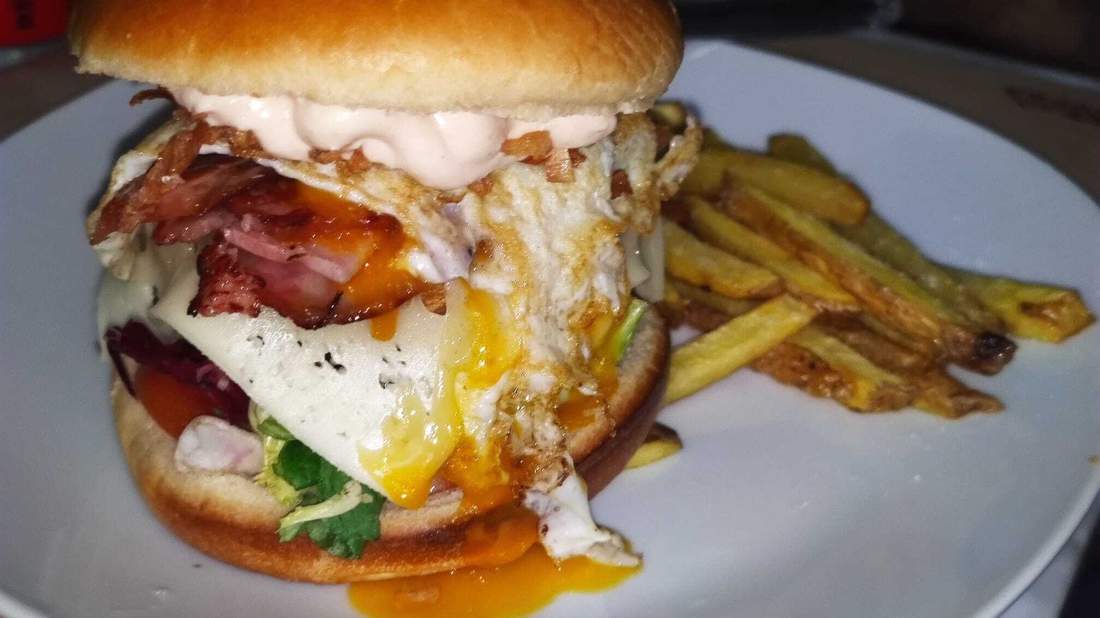 La hamburguesa del Patio de Aracena