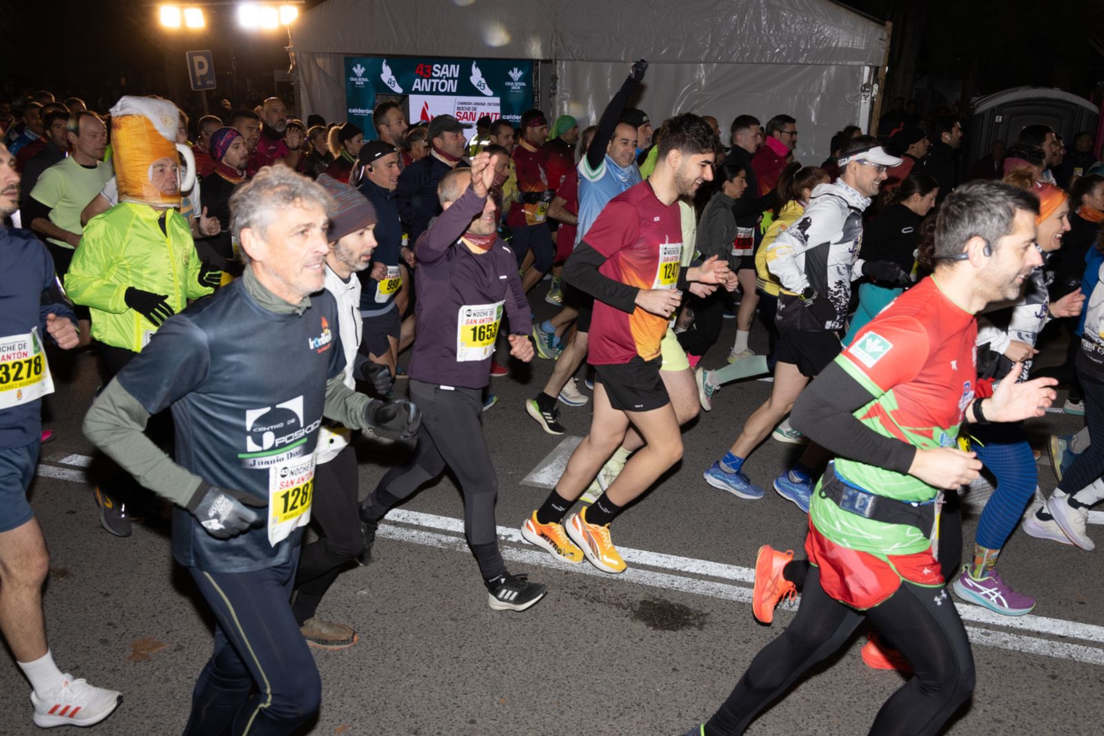 Encuéntrate en la salida de la Carrera de San Antón 2026, en imágenes (2)