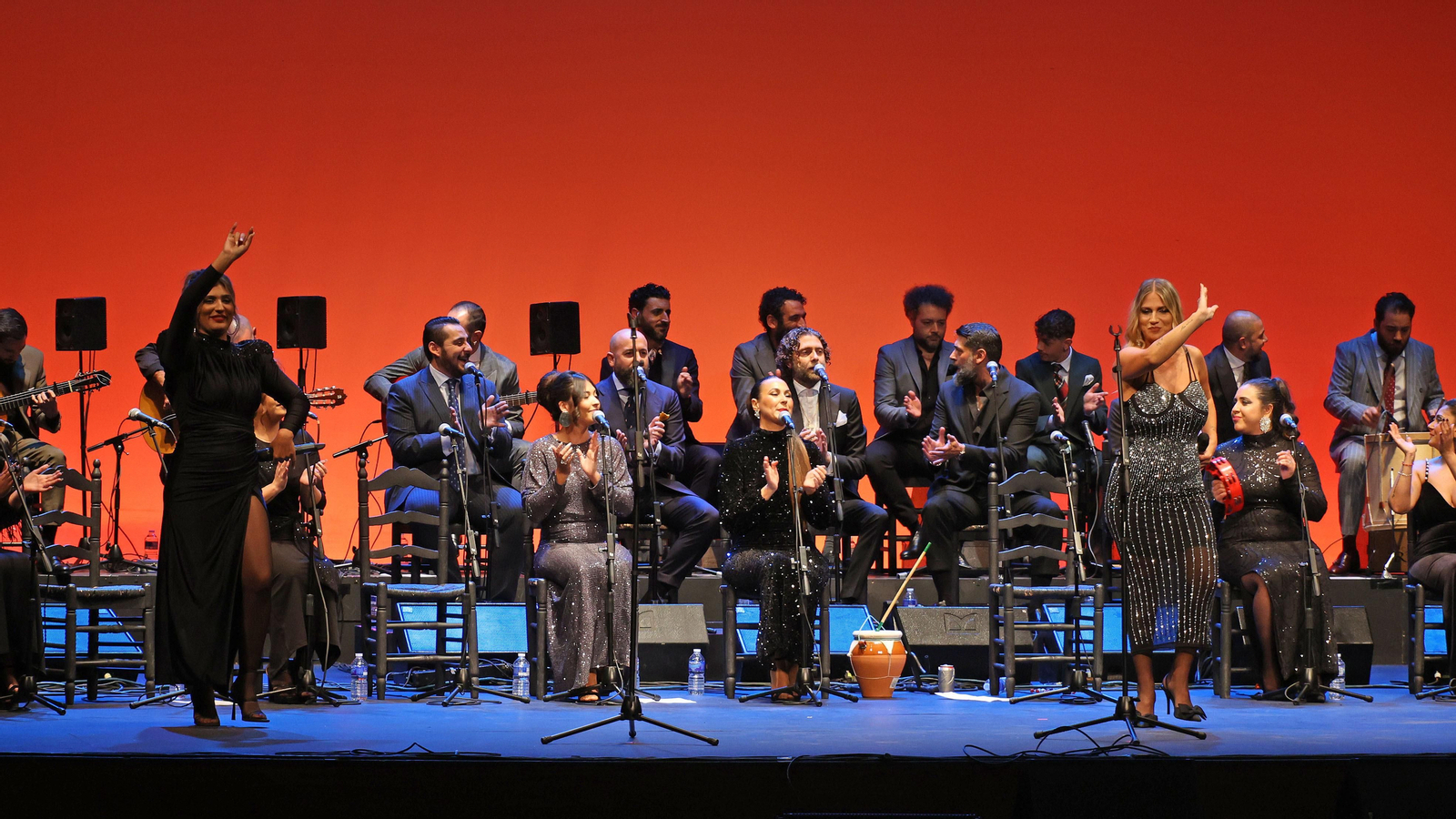 Zambomba de Luis de Perikín en el Teatro Villamarta de Jerez