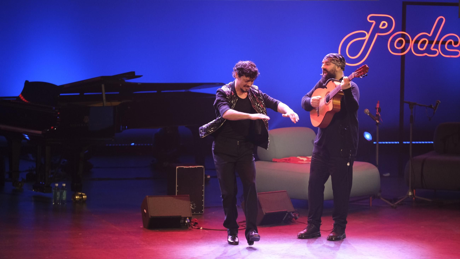Imágenes de la Reina Letizia en el Tour del Talento en Almería