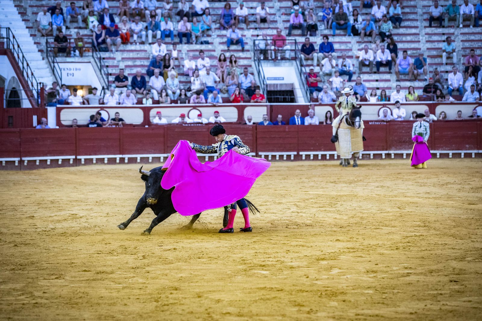 Diego Urdiales, Sebastián Castella y Daniel Luque, en la plaza de toros de El Puerto