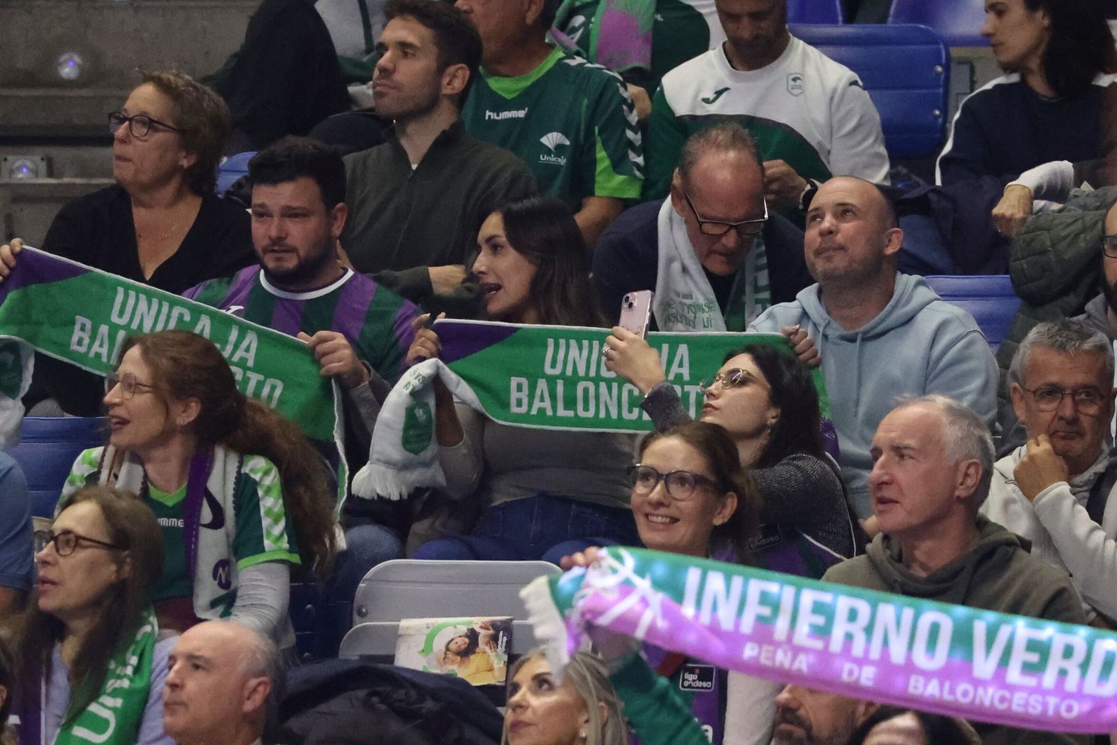 Búscate en las gradas del Carpena en el Unicaja-Gran Canaria
