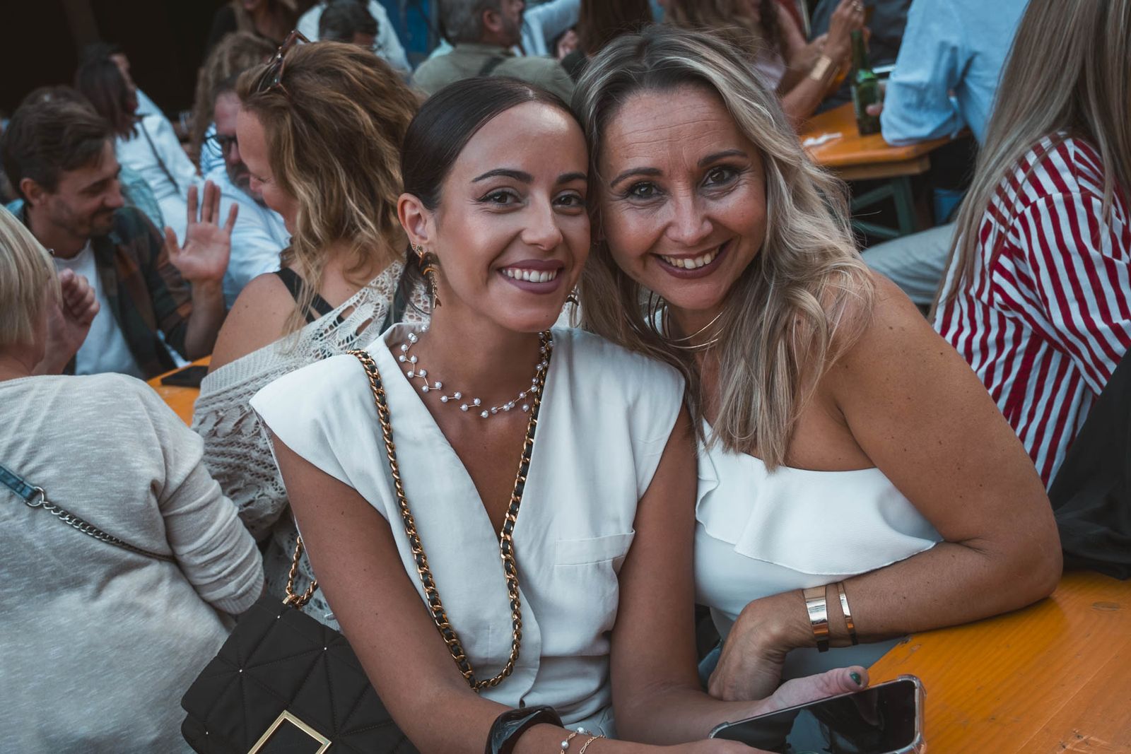 Búscate en las imágenes del viernes 27 de septiembre en el Oktoberfest en Plaza Canterbury en Jerez