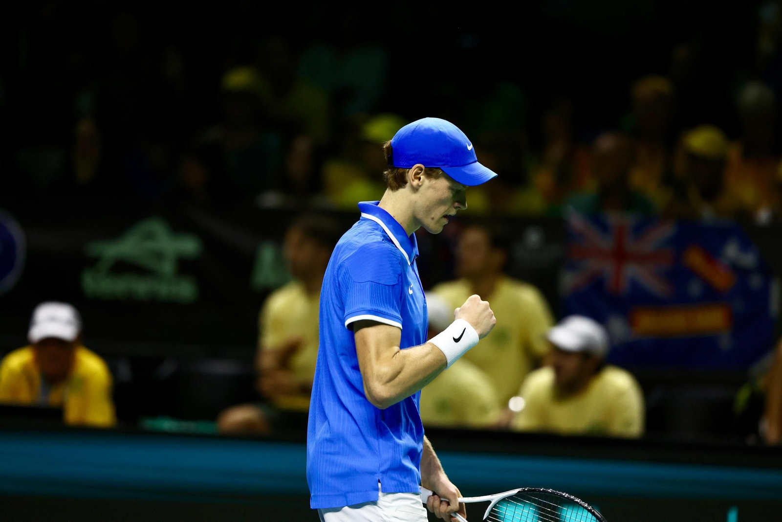 Jannik Sinner lleva a Italia a la final de la Copa Davis tras ganar a De Miñaur