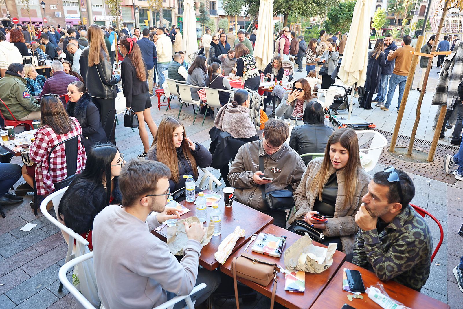 Imágenes de la fiesta del 24 de diciembre en las calle de Huelva