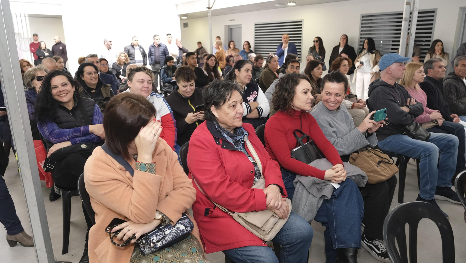 Las imágenes de la entrega de viviendas de VPO en Costacabana