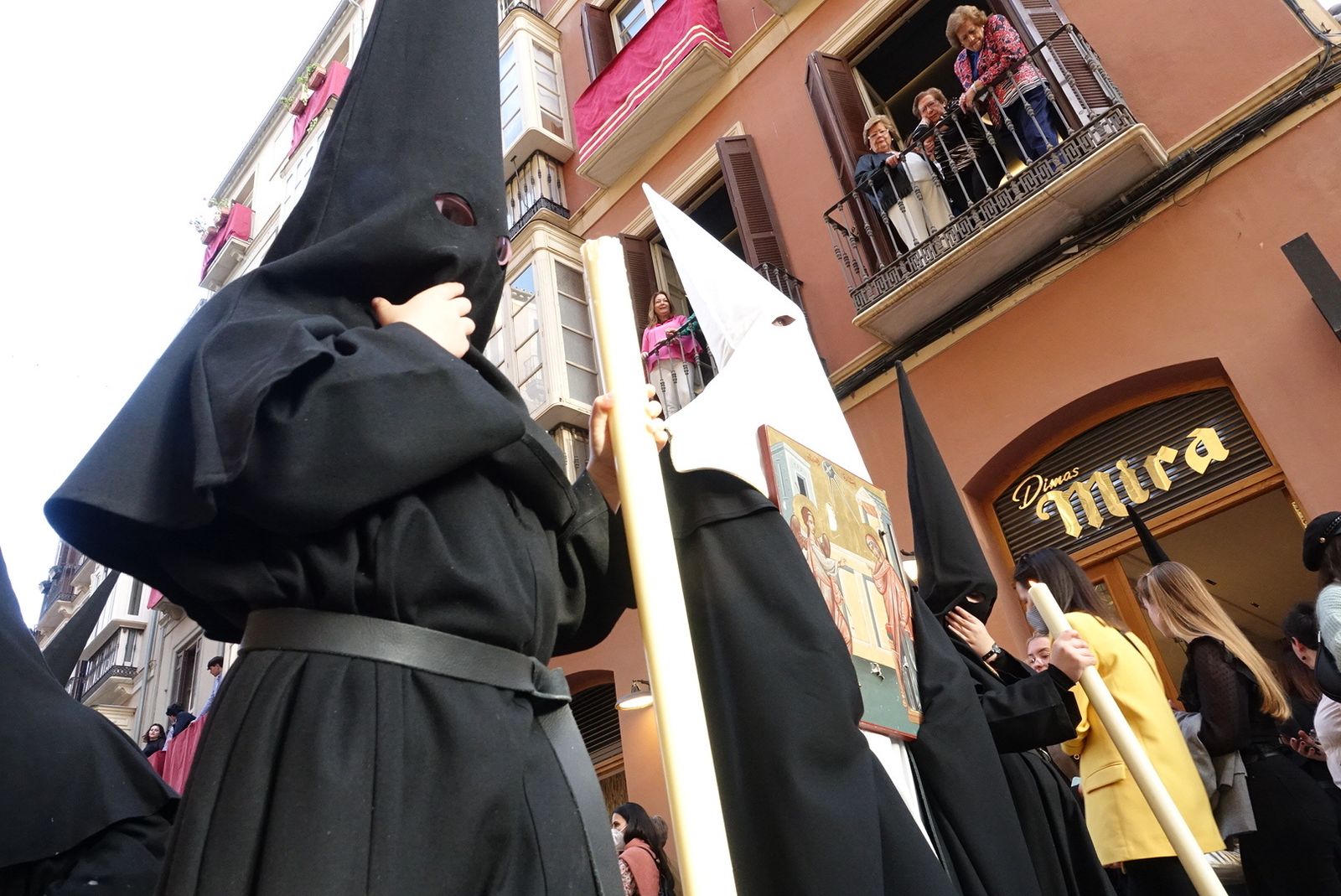 Las fotos de la cofradía del Amor, en el Viernes Santo de Málaga