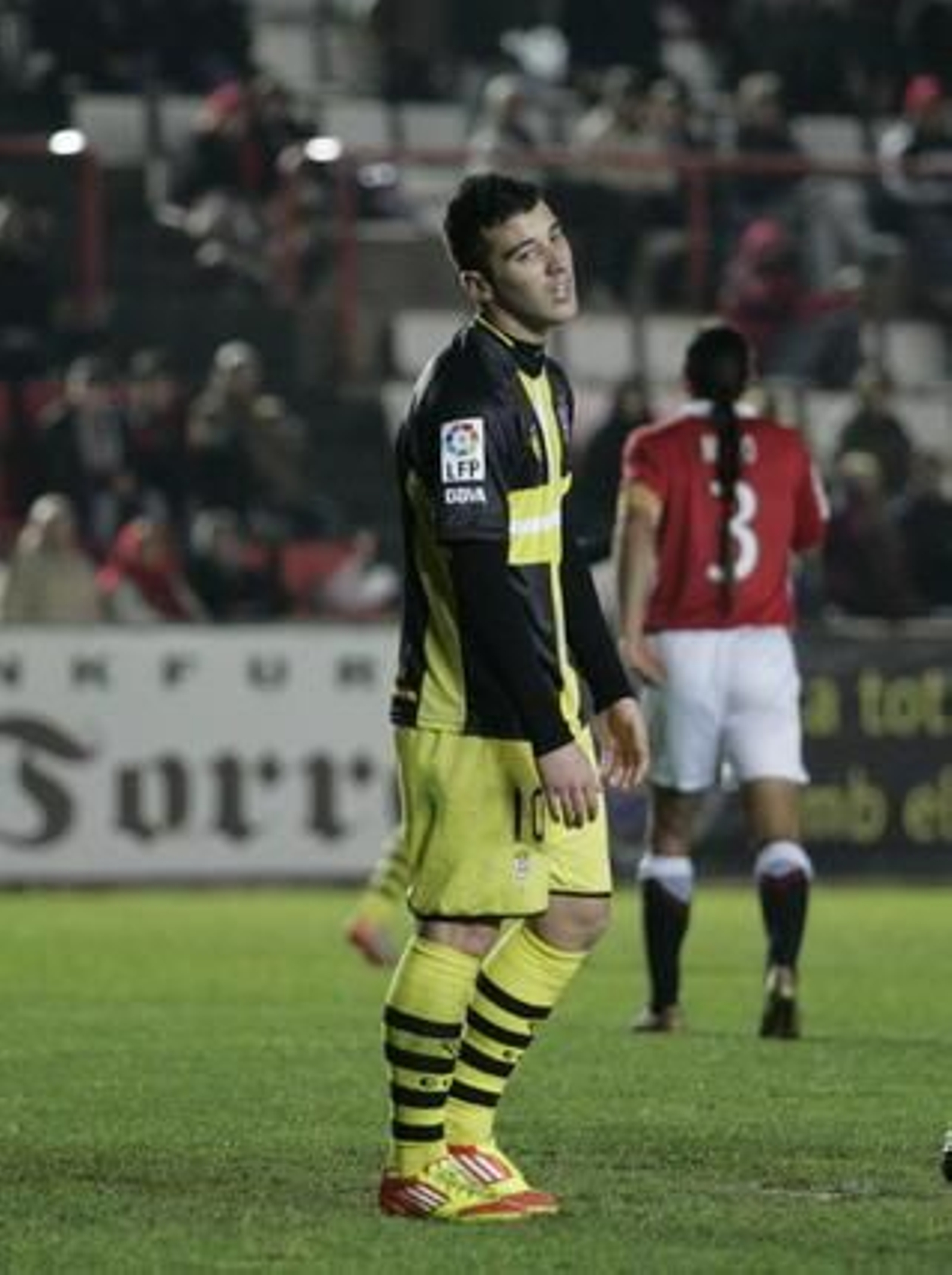 El Córdoba empata ante Tarragona pese a acabar con uno menos (0-0). / LOF
