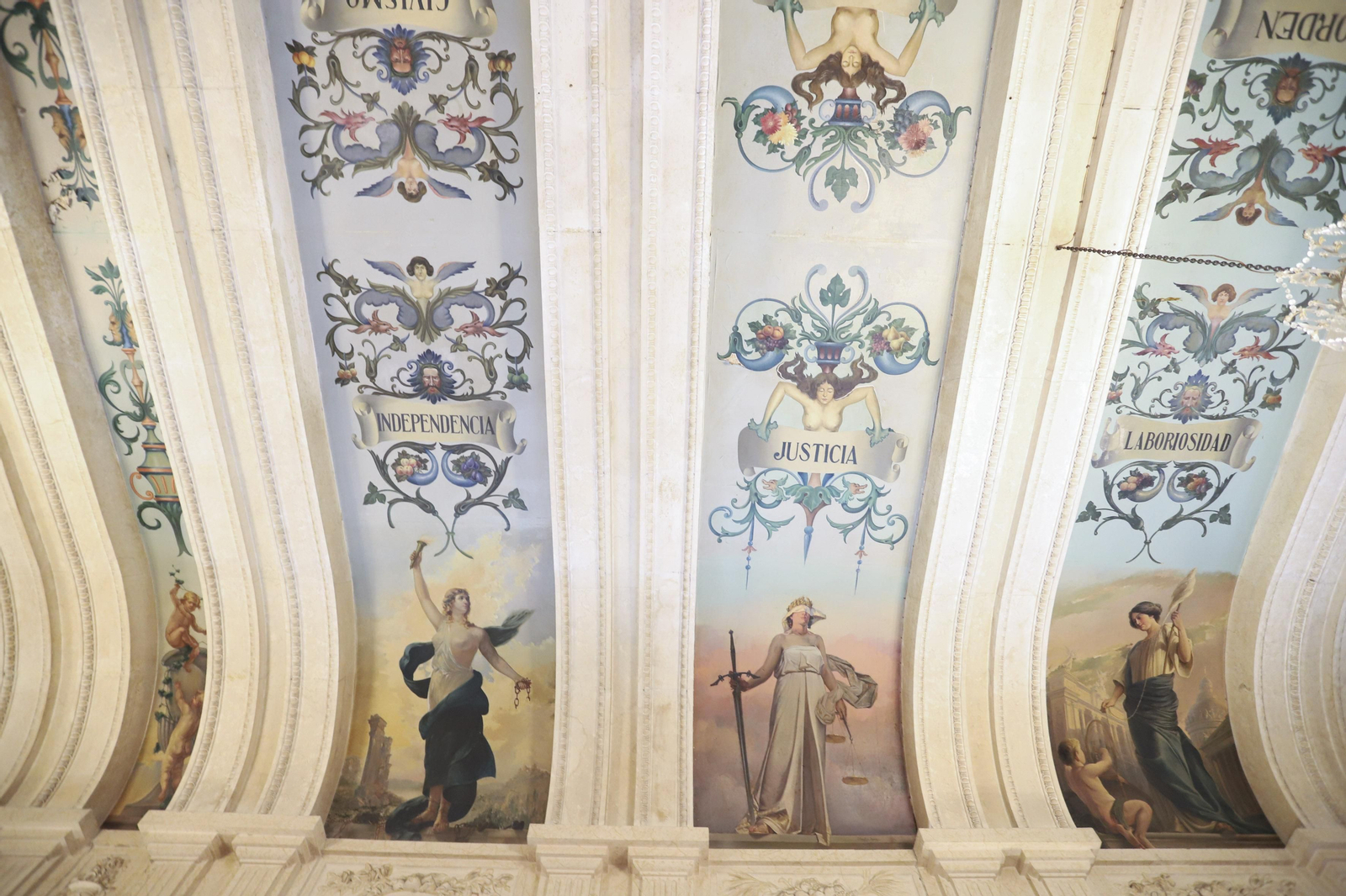 Las fotos del Ayuntamiento de Málaga, un edificio centenario