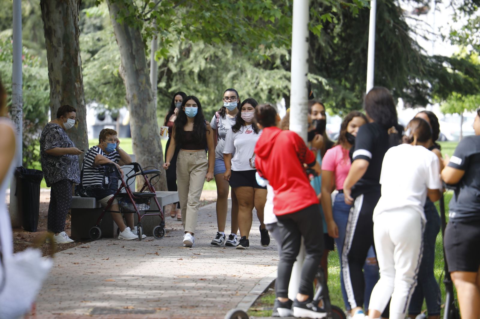 La vuelta a las aulas de los estudiantes de Secundaria y FP de Córdoba en el curso 2021/2022, en imágenes