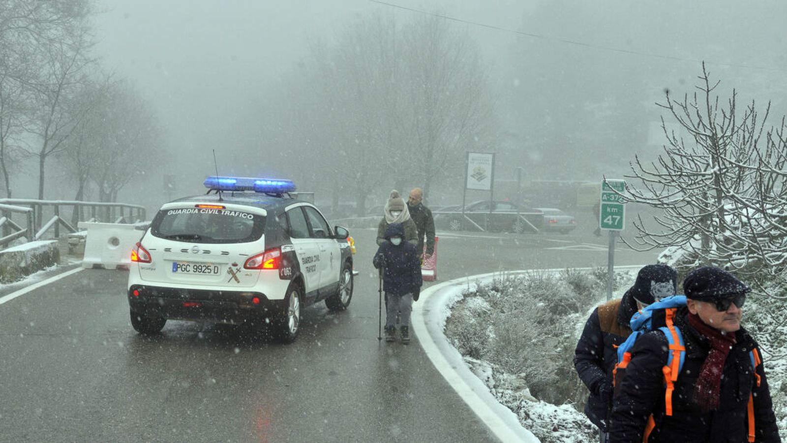 La Guardia Civil cortó el fin de semana la carretera del Boyar, en Grazalema.