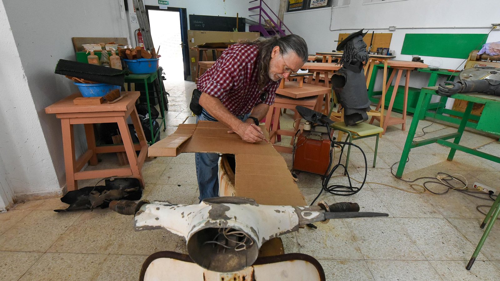 Las fotos de la restauración del Quijote de la Escuela de Arte de Algeciras