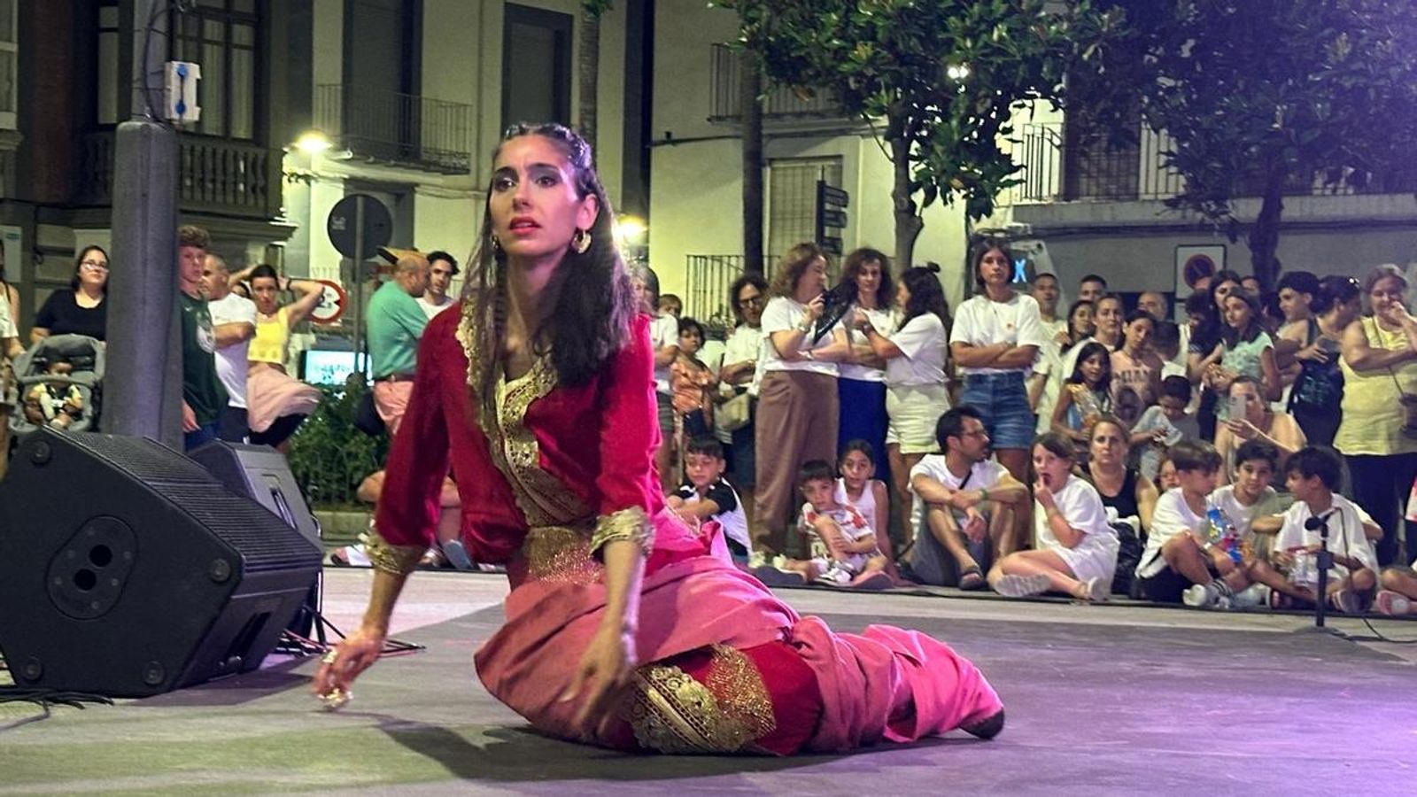 Actuación de baile durante la Noche de la Tragantía.
