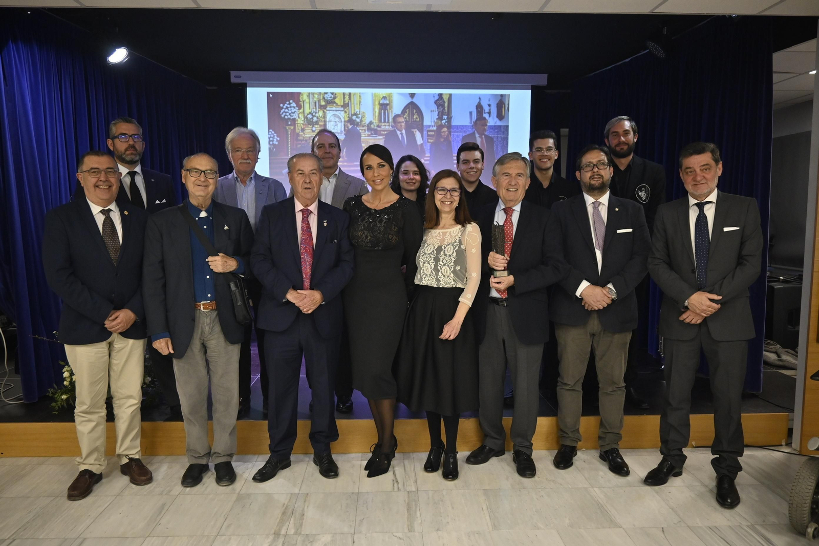 Entrega del Premio Gota a Gota a las Hermanas de la Cruz, en imágenes