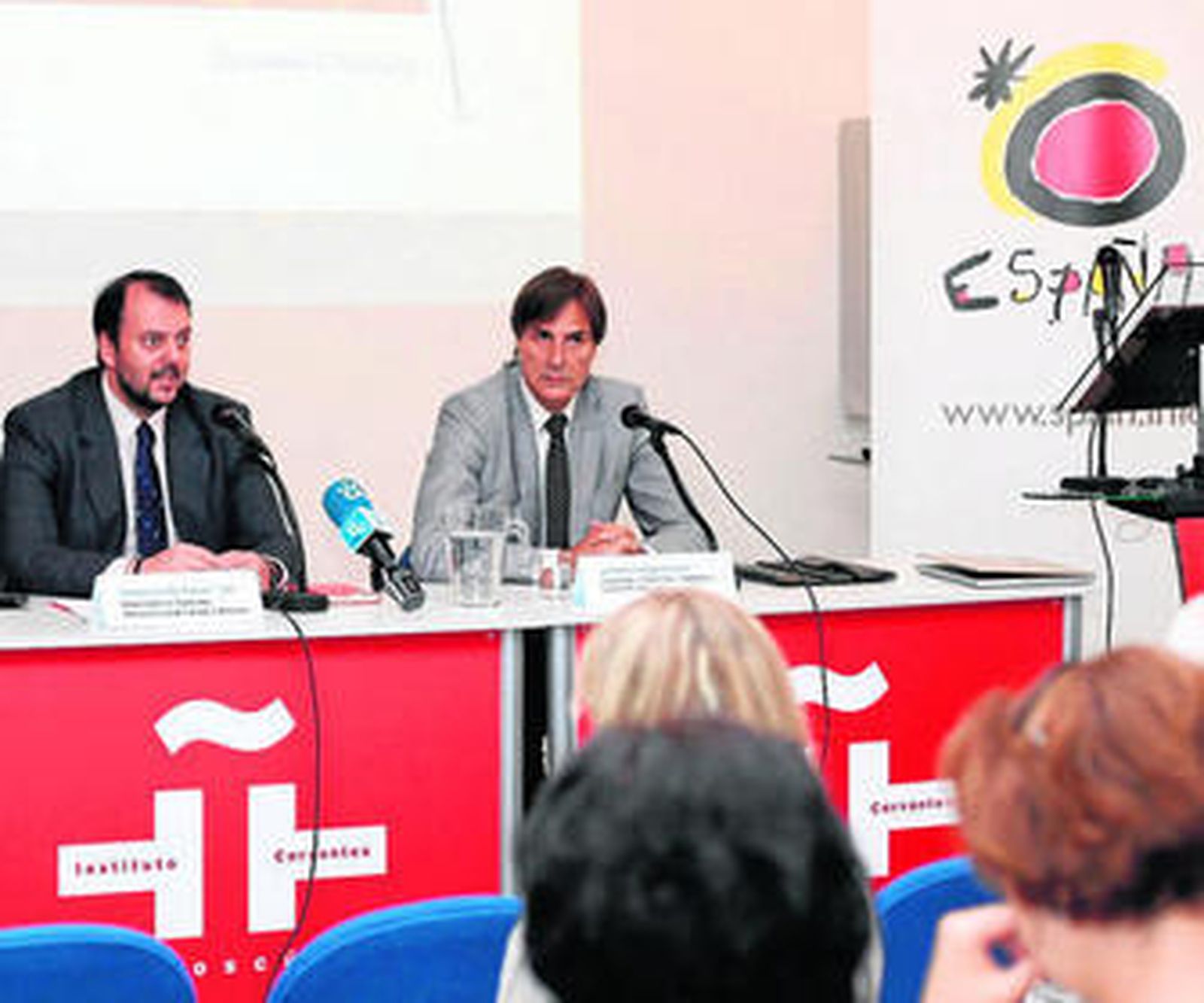 Félix de Paz y Damián Caneda, ayer, durante la conferencia de prensa.