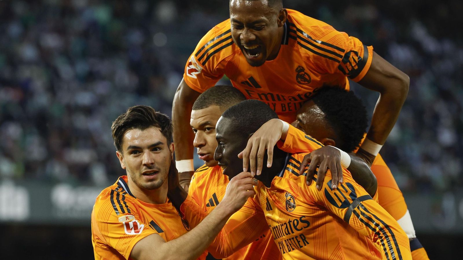 Recital de Isco para ganar a Brahim en el Betis-Madrid con dos goles malagueños