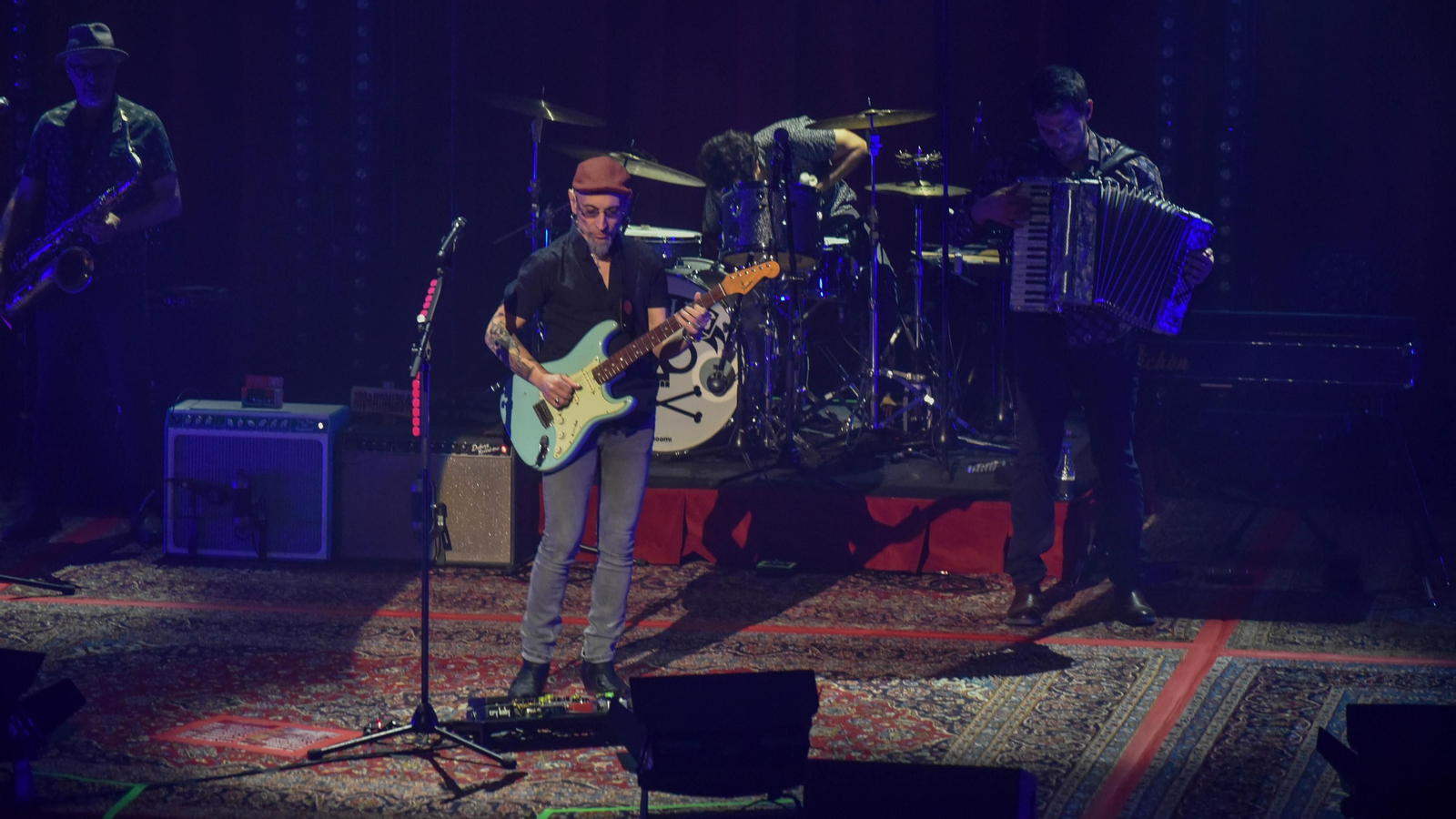 Fito y los Fitipaldis en  La Línea