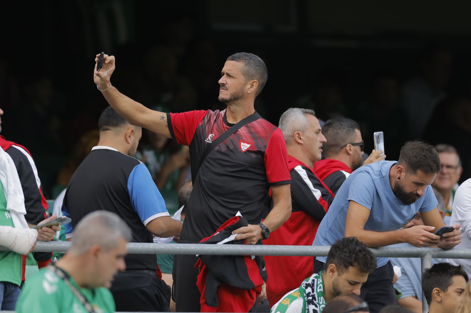 Búscate en las fotos del Betis-Osasuna