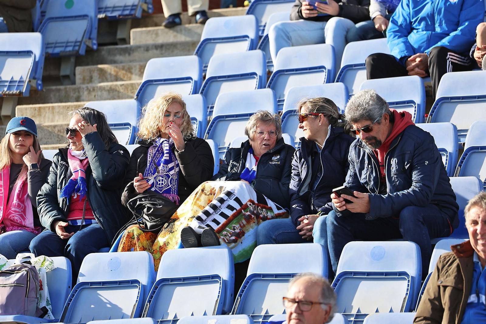 Búscate en las gradas en el Nuevo Colombino en el Recreativo de Huelva - Atlético Antoniano