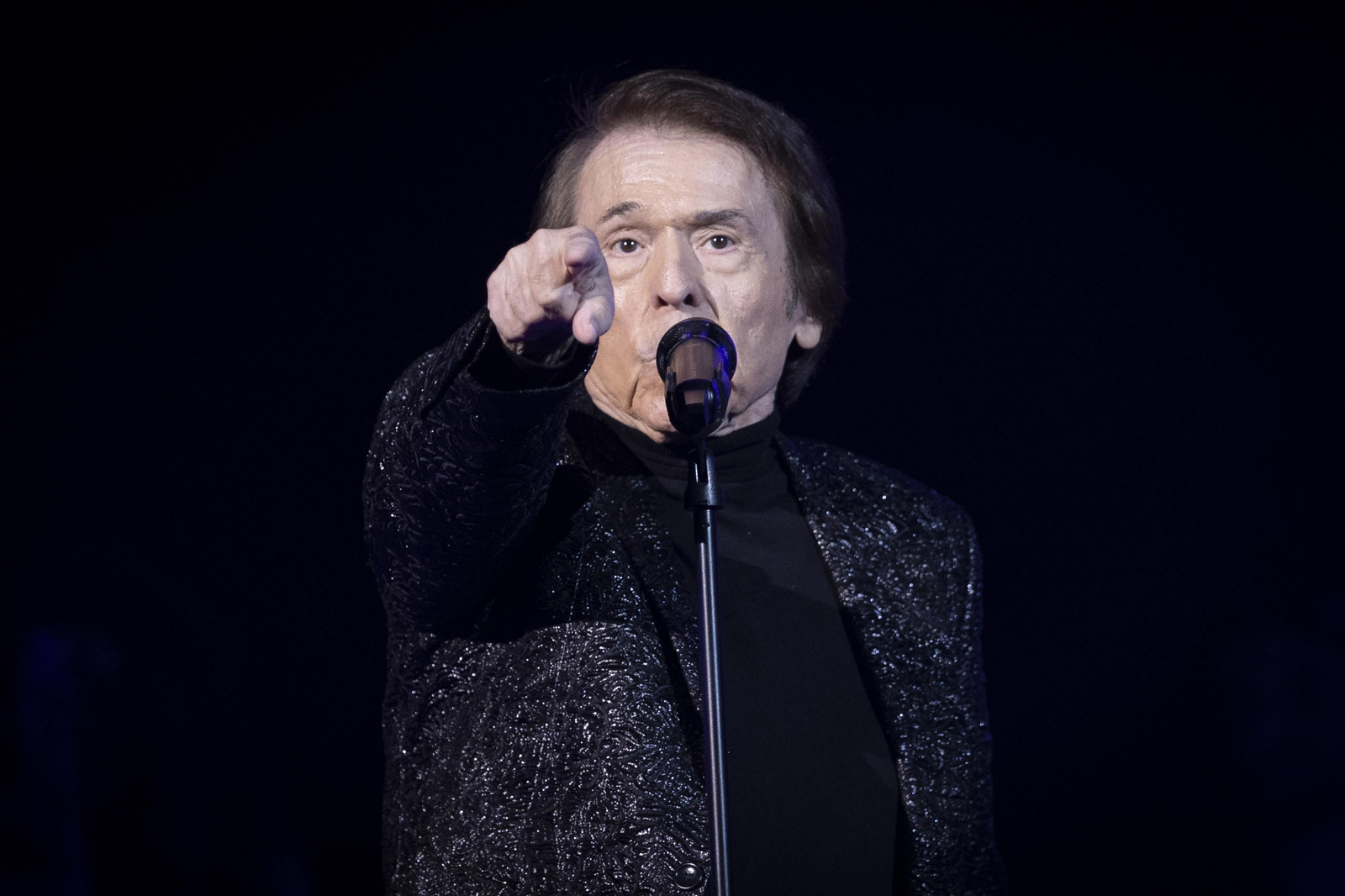 Raphael cierra el ciclo 1001 Músicas en el Generalife, en imágenes