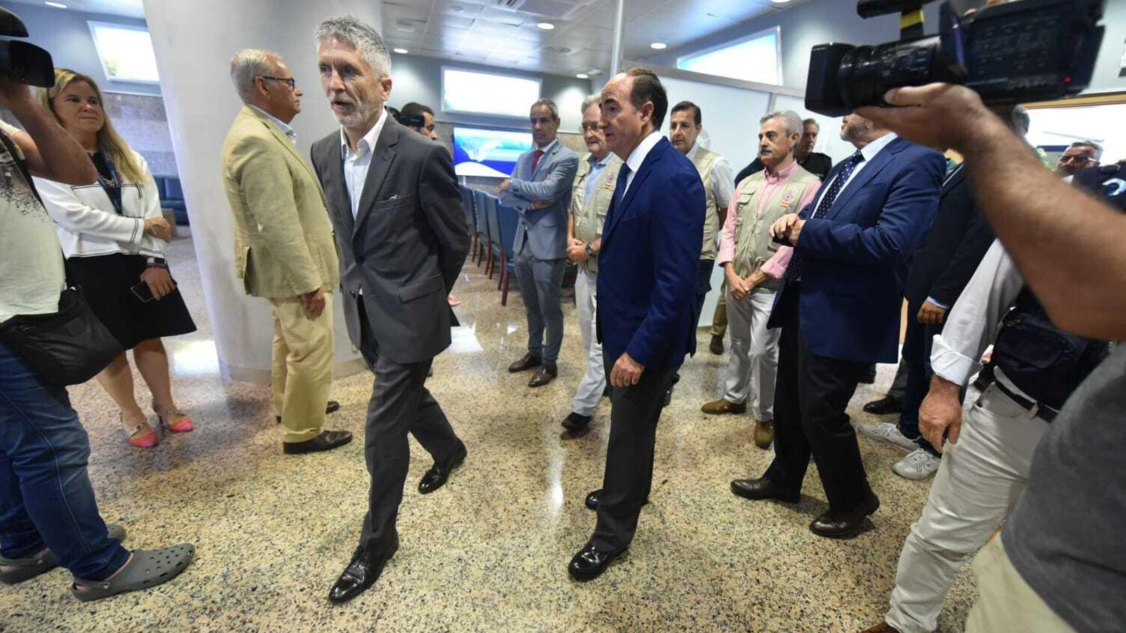 Visita de Fernando Grande-Marlaska al puerto de Algeciras, este lunes.