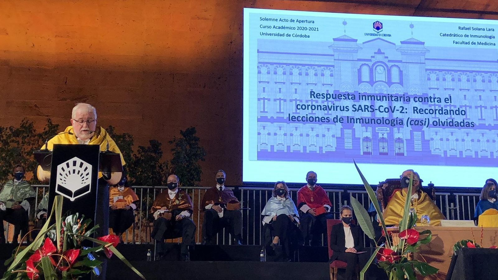 El catedrático de Inmunología, Rafael Solana Lara, durante la lección inaugural.