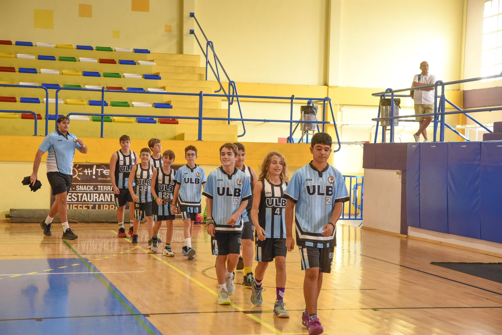 Búscate en la presentación de los equipos de la Unión Linense Baloncesto