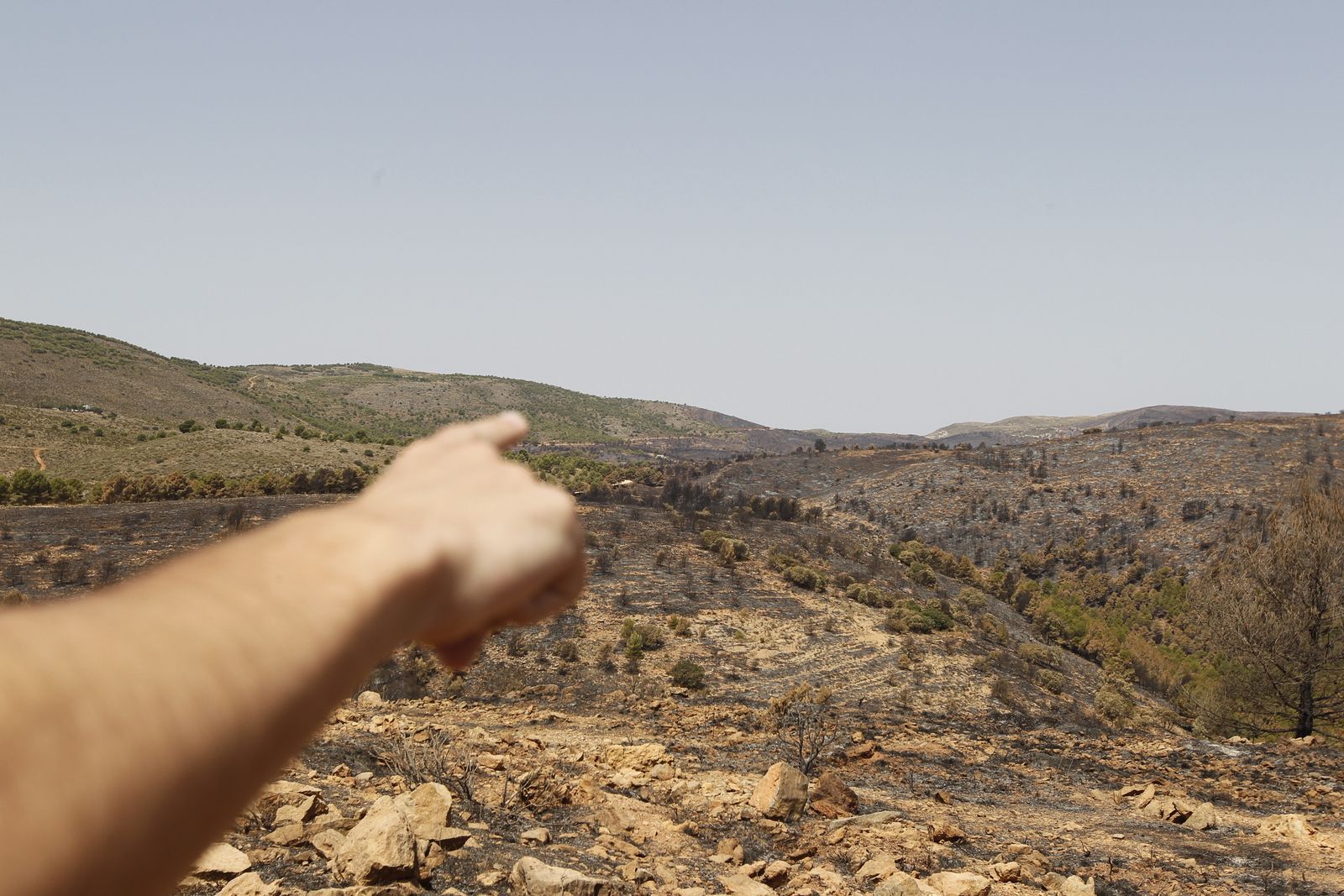 Fotogalería incendio extinguido Sierra de Gádor