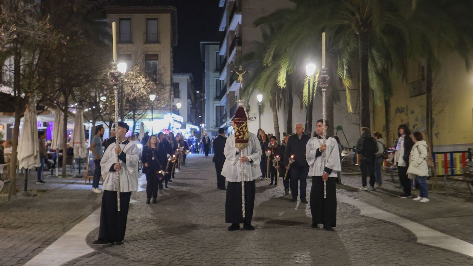 Fotogalería: Vía Crucis Hermandad de los Estudiantes 2025