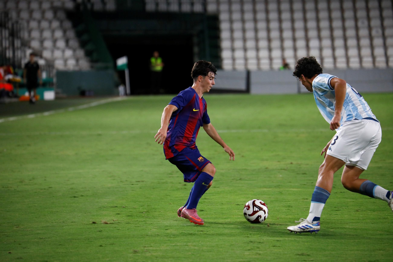 Las mejores fotos del Barcelona - Racing Club de la final del Mundial de Clubes juvenil en El Arcángel