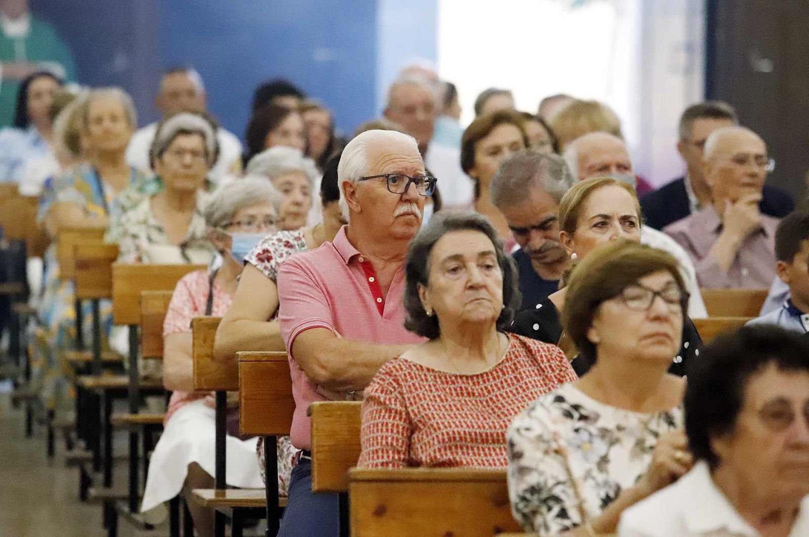 Misa de despedida por jubilación a don Feliciano Fernández Sousa, párroco del Sagrado Corazón de Jesús, en imágenes