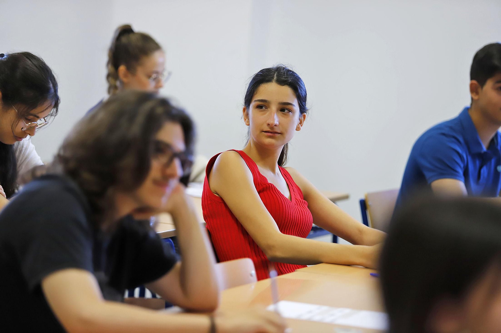 Imágenes del comienzo de las pruebas de evaluación para el acceso a la universidad en Huelva