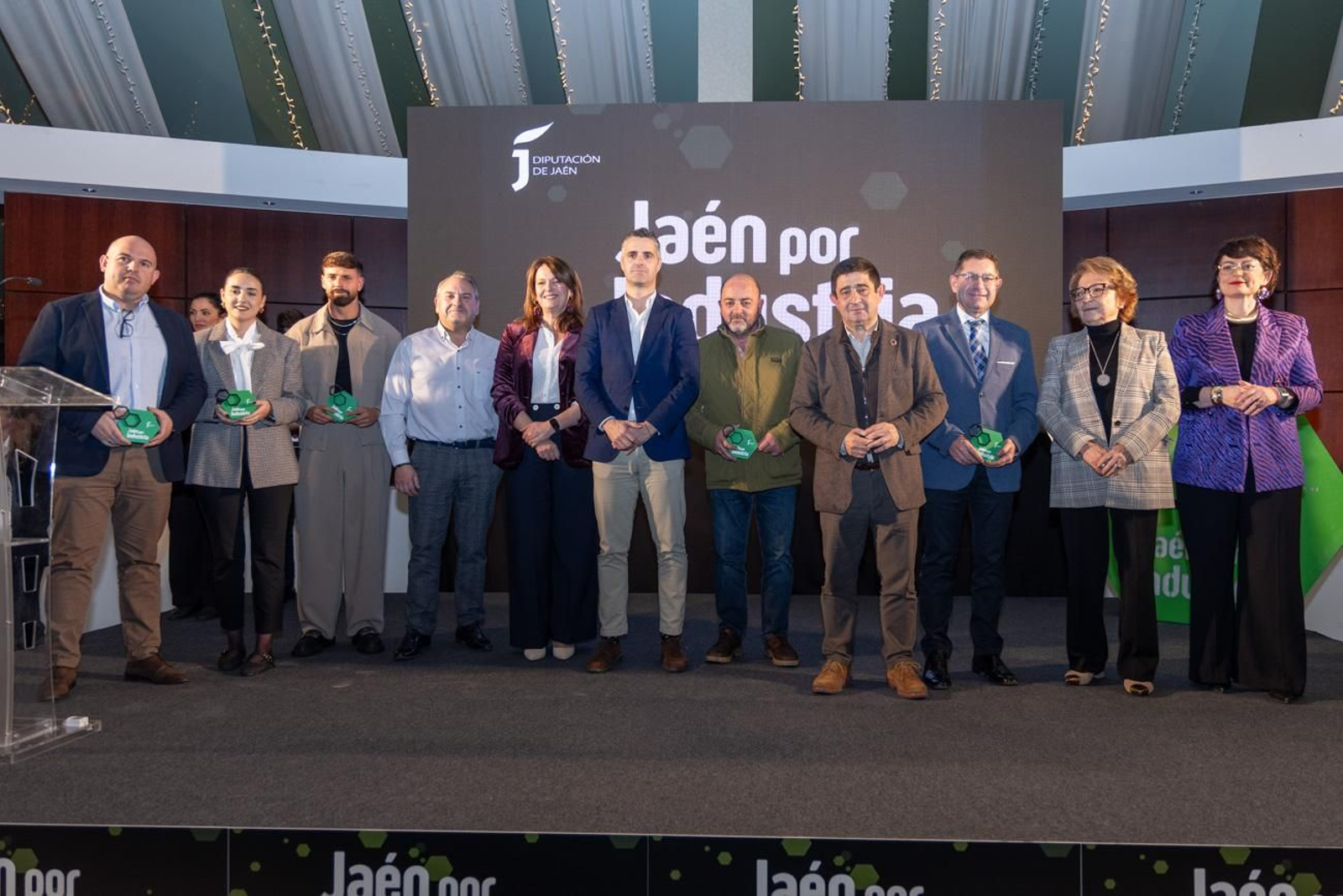 Entrega de distinciones y apertura del III Encuentro Provincial Jaén por Industria