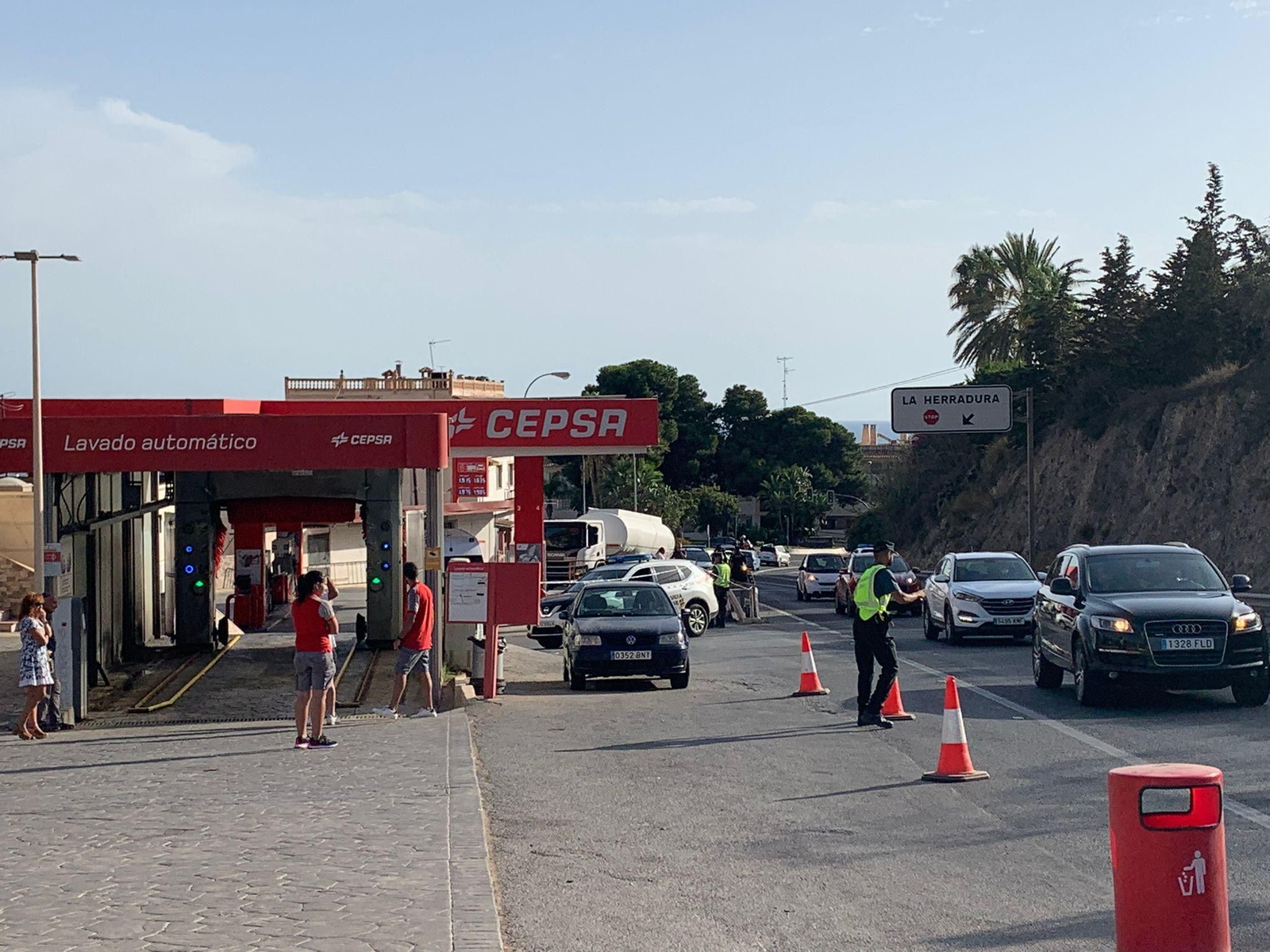 Un supuesto paquete bomba genera alarma en La Herradura