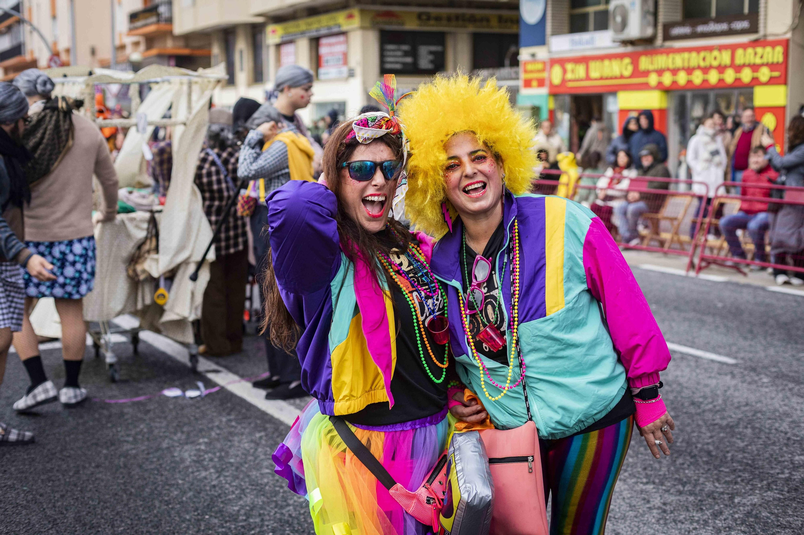 La Cabalgata Magna del Carnaval de Cádiz 2024, en imágenes