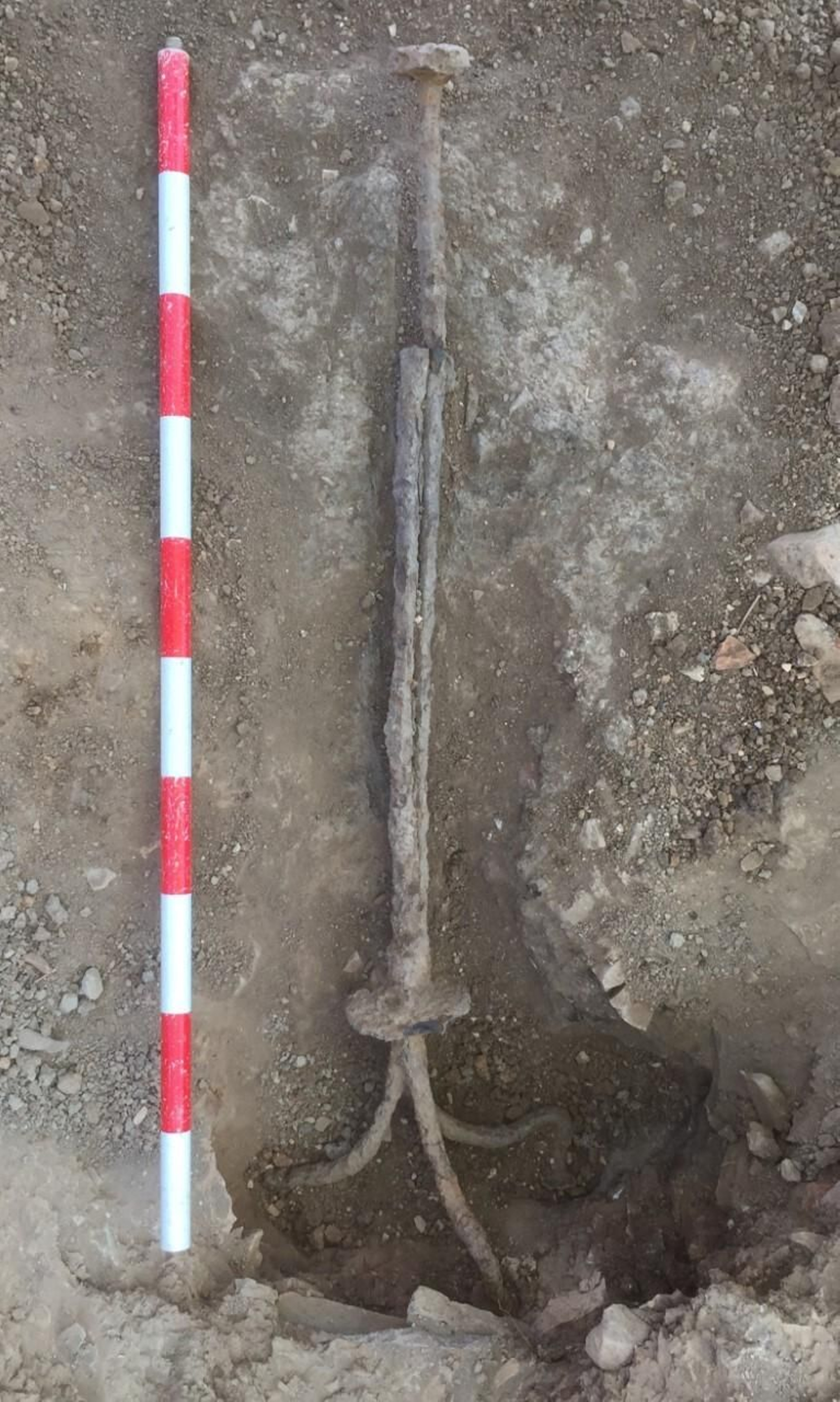 El candelabro romano mide 1.15 metros.