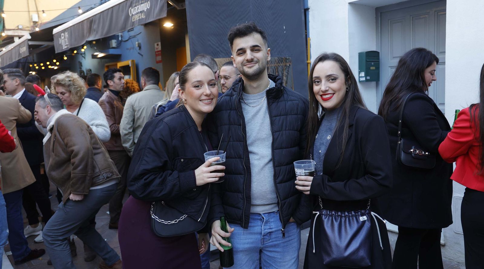 Búscate en las fotos de la celebración del 24 de diciembre en La Línea