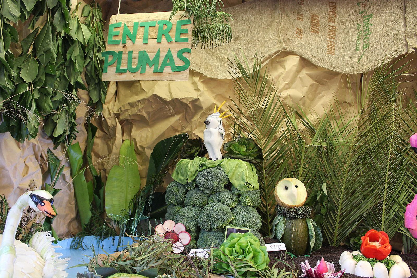 Las imágenes de la fiesta de los Tosantos en el Mercado Central