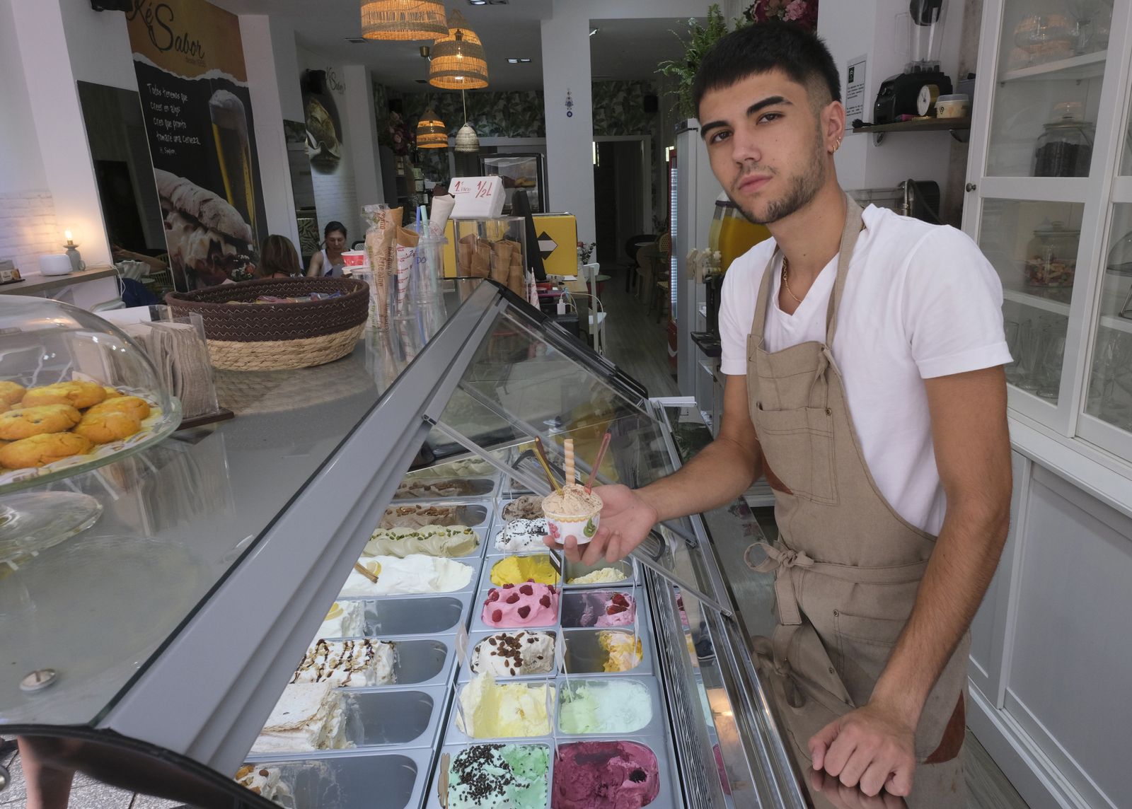 Las heladerías de Córdoba refrescan el verano, en fotografías