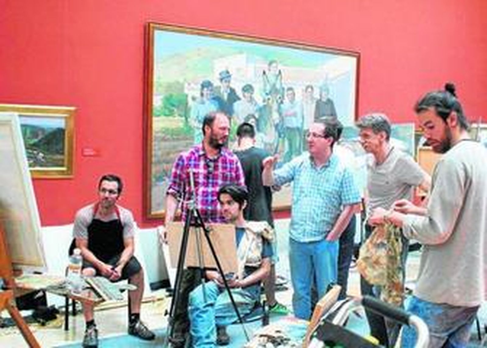 Andrés García Ibáñez con los participantes en el curso el pasado año en el Museo Ibáñez.