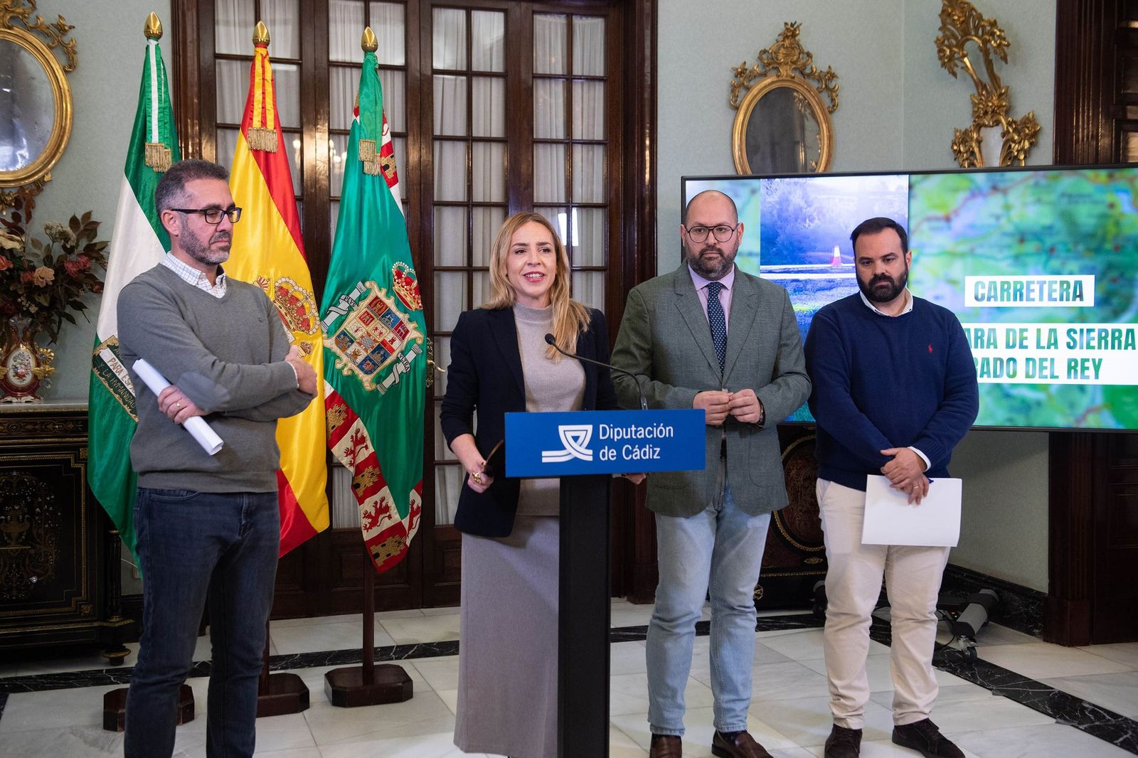 Almudena Martínez, Javier Bello, Jesús Sevilla y José Antonio Cano, durante el balance.