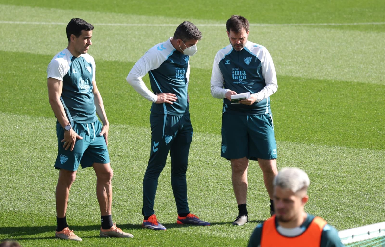 Funes, con fiebre y mascarilla pero al pie del cañón