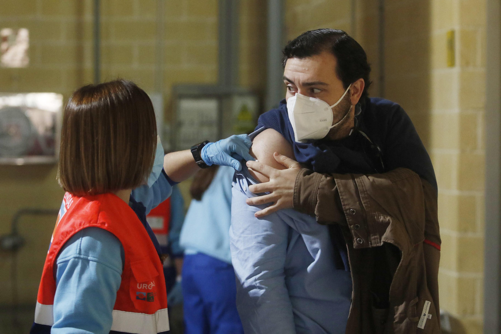 Las fotos de la vacunación contra el coronavirus en Vista Alegre a los profesores de Córdoba