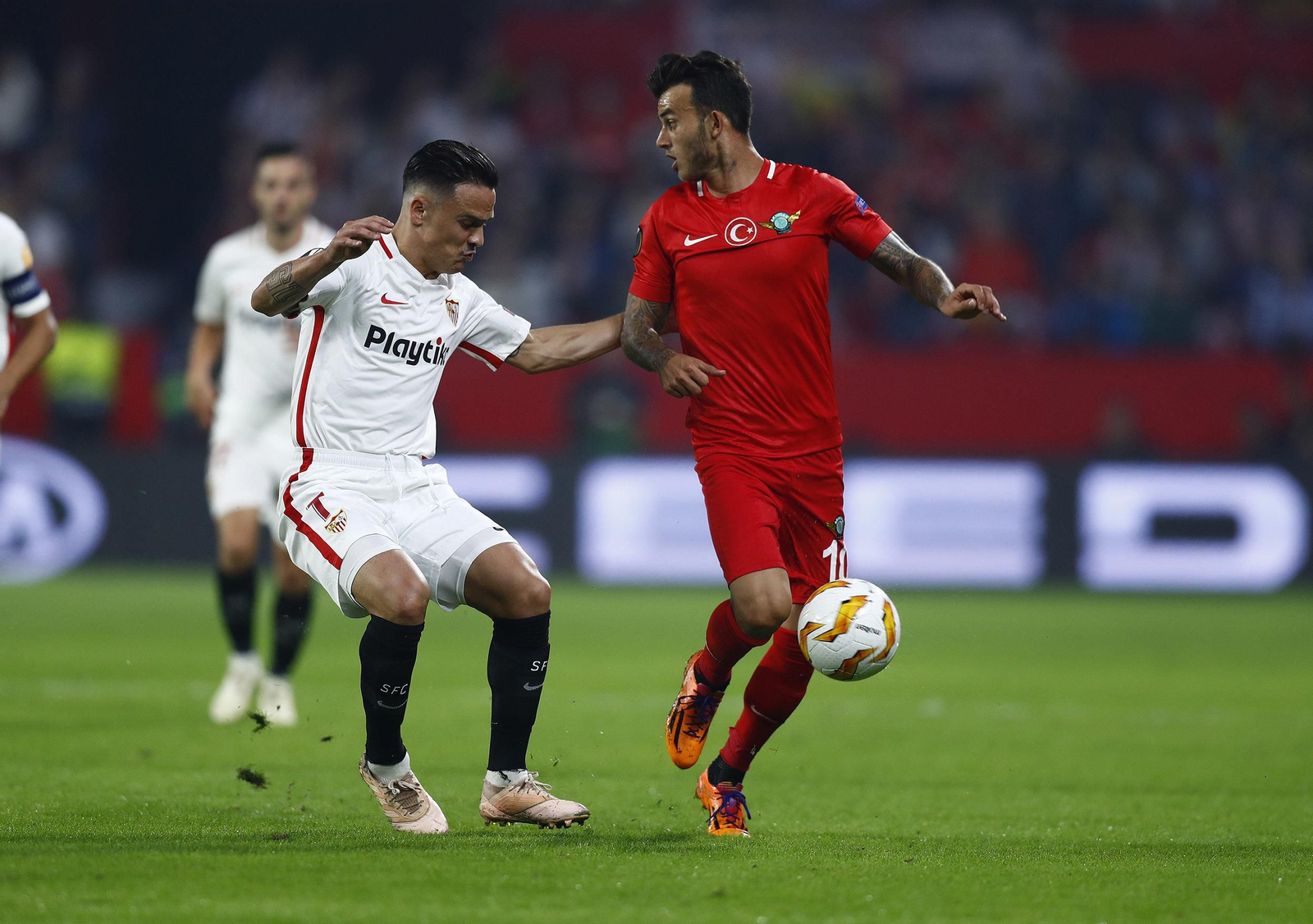 La imágenes del Sevilla-Akhisarspor