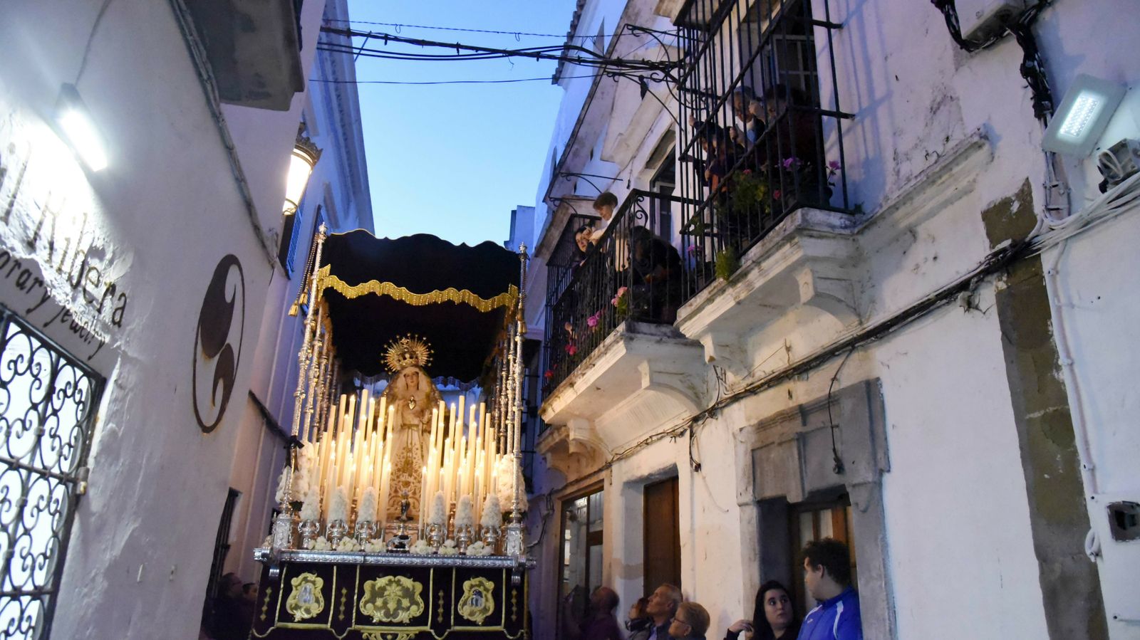 Imágenes del Martes Santo en Tarifa