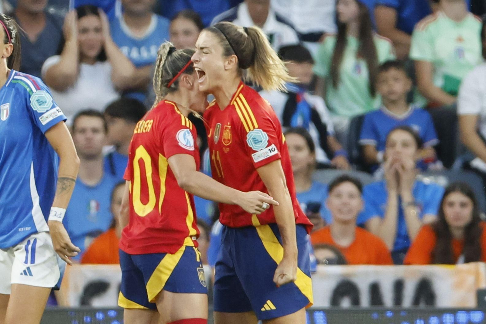 Las fotos del Italia - España de la Eurocopa femenina