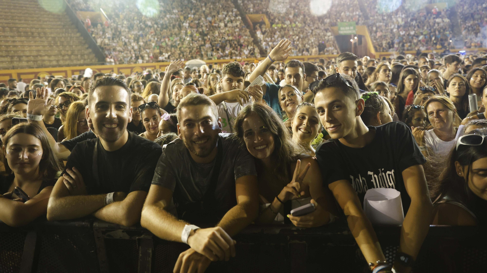 Las fotos del concierto de Lola Índigo en Algeciras