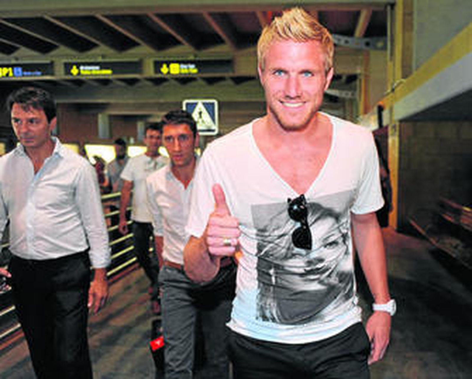 Un sonriente Damien Perquis, a su llegada a Sevilla el pasado viernes.