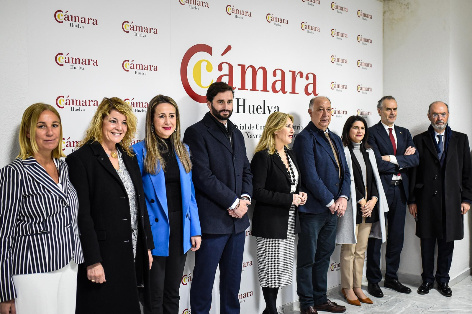 Imágenes de la presentación de la Consejera de Economía de los Fondos Europeos a los empresarios onubenses